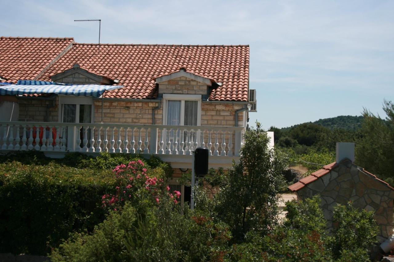 Apartments And Rooms With Parking Space Jezera, Murter - 5082 Exterior foto